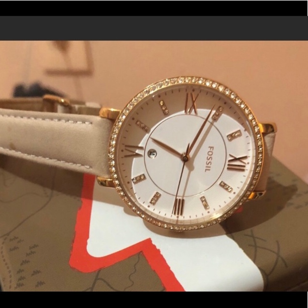 Fossil watch rose gold band - Picture 2 of 2